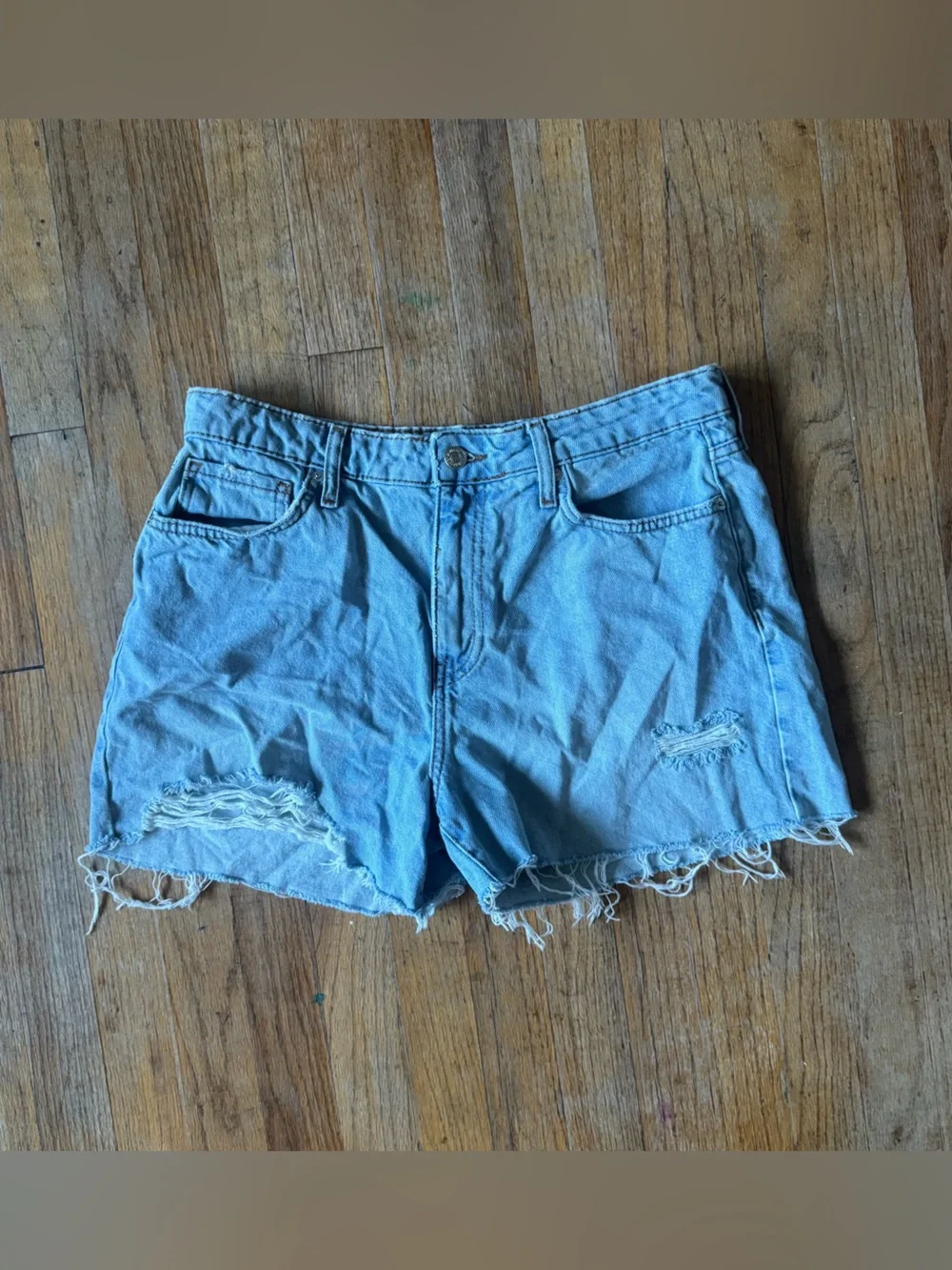Forever 21 distressed Jean shorts